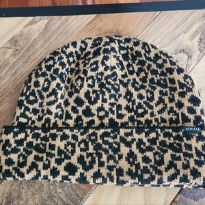 Athleta Womans Lepard Winter Hat Beanie One Size Fits All